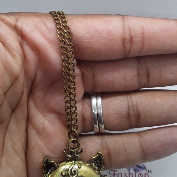 Smart Kitty Cat Sweater Necklace - Picture 5 of 5